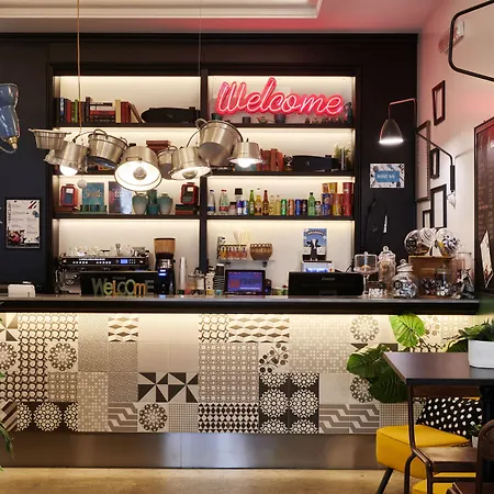 ジェネレーター ホステル