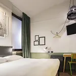 Generator Albergue Roma