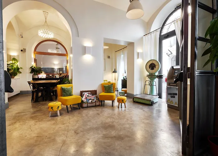 旅馆 罗马基纳雷特旅舍 *